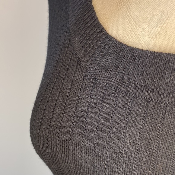 Free with a Bundle - Merona black ribbed scoopneck sweater Size Medium - Picture 4 of 13